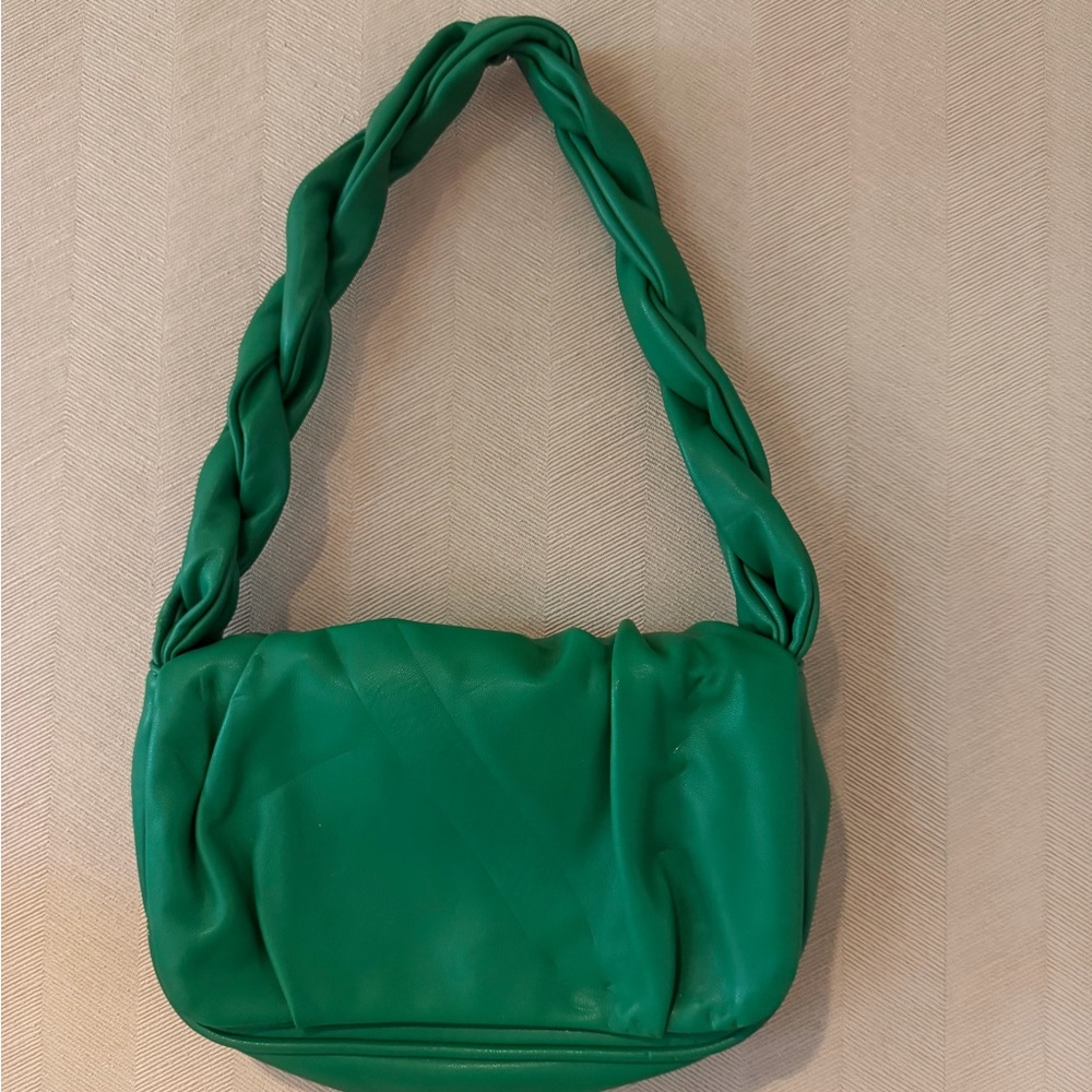 Green Braided Strap Shoulder Bag